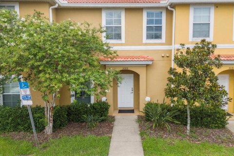 Adosado en venta en Kissimmee, Florida, 2 dormitorios, 107.86 m2 № 1246499 - foto 1