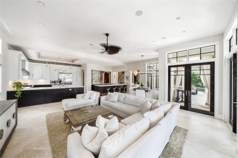 House in Fort Lauderdale, Florida 6 bedrooms, 574.69 sq.m. № 1172946 - photo 28