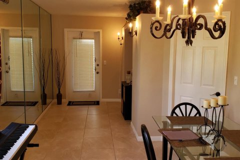 Condo in Delray Beach, Florida, 1 bedroom  № 918557 - photo 3