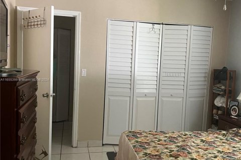 Immobilier commercial à vendre à Miami, Floride: 250.56 m2 № 1369084 - photo 10