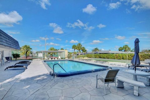 Copropriété à vendre à West Palm Beach, Floride: 1 chambre, 73.49 m2 № 1369085 - photo 2