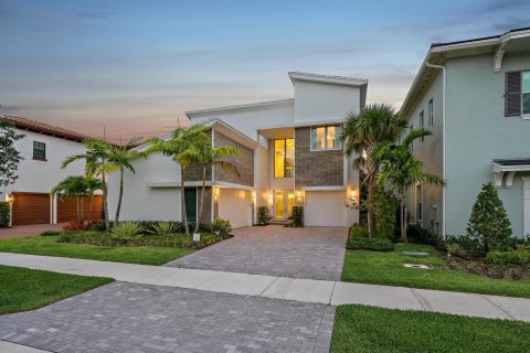 House in Palm Beach Gardens, Florida 5 bedrooms, 474.64 sq.m. № 1207998 - photo 29