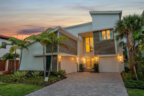 House in Palm Beach Gardens, Florida 5 bedrooms, 474.64 sq.m. № 1207998 - photo 26