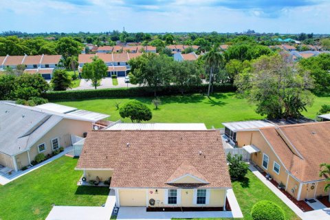 Townhouse in West Palm Beach, Florida 3 bedrooms, 102.19 sq.m. № 1207729 - photo 21