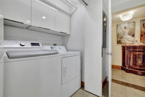 Купить кондоминиум в Авентура, Флорида 2 спальни, 177.44м2, № 1305499 - фото 5