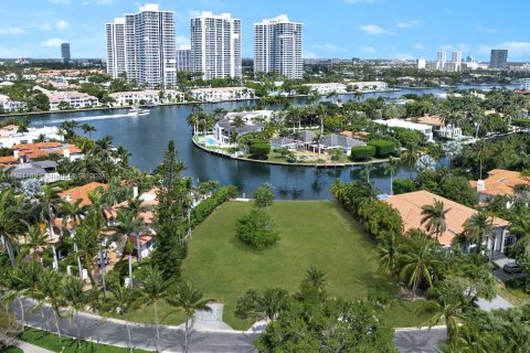 Land in Golden Beach, Florida № 1181896 - photo 2