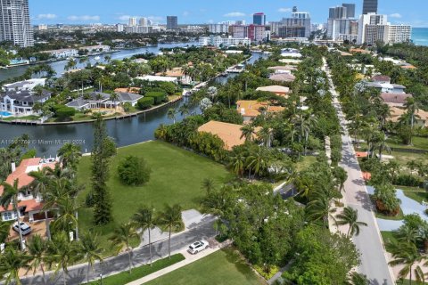 Land in Golden Beach, Florida № 1181896 - photo 8