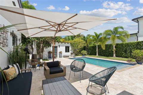 Casa en venta en Miami, Florida, 4 dormitorios № 1380212 - foto 27