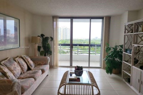 Copropriété à vendre à Aventura, Floride: 2 chambres, 109.72 m2 № 1380255 - photo 2