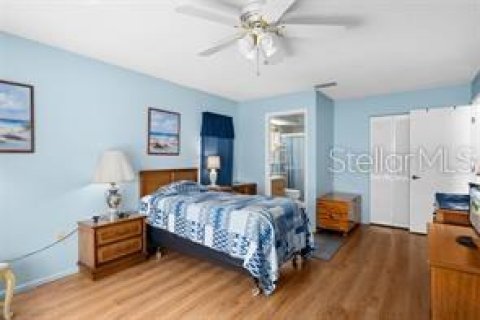 Condo in Port Richey, Florida, 2 bedrooms  № 1298391 - photo 16