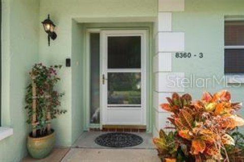 Condominio en venta en Port Richey, Florida, 2 dormitorios, 127.46 m2 № 1298391 - foto 3