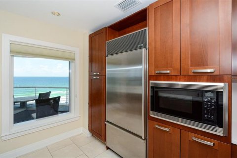 Condominio en venta en Sarasota, Florida, 4 dormitorios, 228.54 m2 № 362367 - foto 13