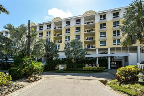 Condominio en venta en Sarasota, Florida, 4 dormitorios, 228.54 m2 № 362367 - foto 2