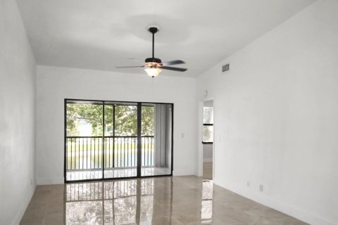 Condo in Palm Beach Gardens, Florida, 2 bedrooms  № 1187261 - photo 17