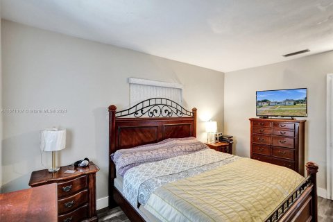 Casa en venta en Hollywood, Florida, 2 dormitorios, 118.17 m2 № 1141740 - foto 5