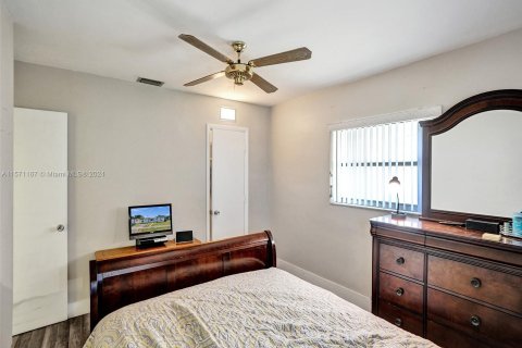 Casa en venta en Hollywood, Florida, 2 dormitorios, 118.17 m2 № 1141740 - foto 24