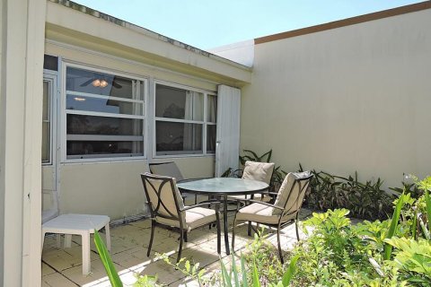 Casa en venta en West Palm Beach, Florida, 1 dormitorio, 109.25 m2 № 1102250 - foto 14