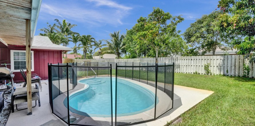 Villa ou maison à Delray Beach, Floride 4 chambres, 155.7 m2 № 1229287