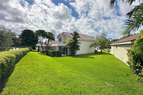 Villa ou maison à vendre à Pembroke Pines, Floride: 3 chambres, 164.99 m2 № 1236934 - photo 4