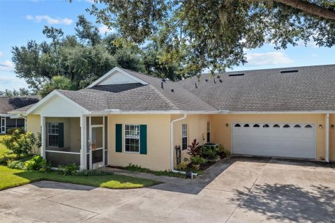 Villa ou maison à vendre à Port Charlotte, Floride: 2 chambres, 126.72 m2 № 1384839 - photo 1