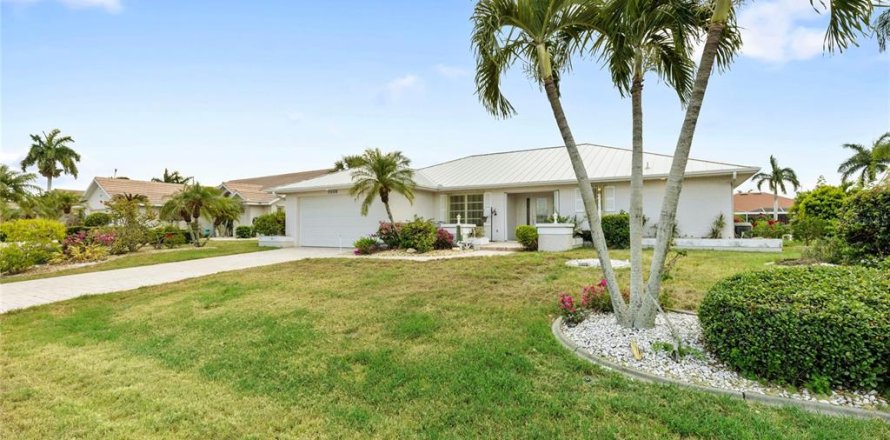 Casa en Punta Gorda, Florida 3 dormitorios, 174.1 m2 № 1220124