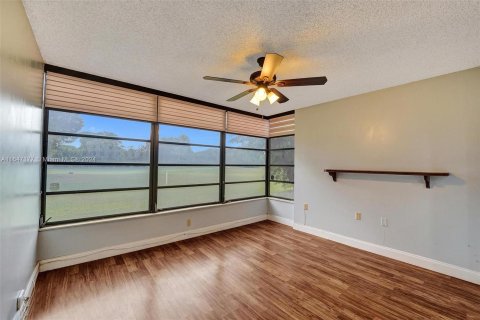 Copropriété à vendre à Davie, Floride: 2 chambres, 128.67 m2 № 1329886 - photo 15