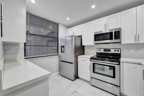 Condominio en venta en Davie, Florida, 2 dormitorios, 128.67 m2 № 1329886 - foto 11