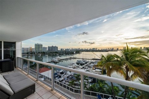 Copropriété à vendre à Miami Beach, Floride: 2 chambres, 117.99 m2 № 1329885 - photo 30