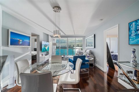 Copropriété à vendre à Miami Beach, Floride: 2 chambres, 117.99 m2 № 1329885 - photo 8