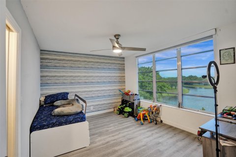 Copropriété à vendre à Pompano Beach, Floride: 2 chambres, 111.48 m2 № 1227704 - photo 15