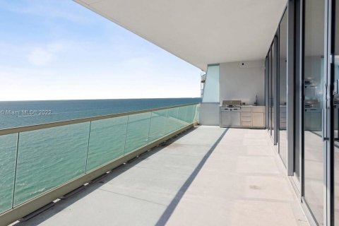 Condominio en venta en Sunny Isles Beach, Florida, 5 dormitorios, 302.12 m2 № 12516 - foto 11