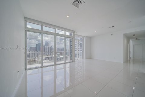 Copropriété à vendre à Miami, Floride: 2 chambres, 127.18 m2 № 1242075 - photo 8