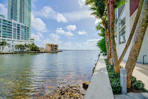 Condo in Miami, Florida, 2 bedrooms  № 1242075 - photo 22