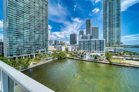 Condo in Miami, Florida, 2 bedrooms  № 1242075 - photo 29