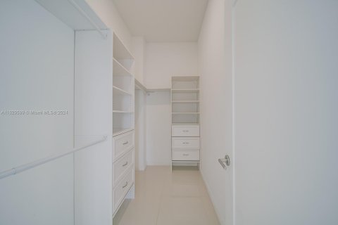 Copropriété à vendre à Miami, Floride: 2 chambres, 127.18 m2 № 1242075 - photo 18