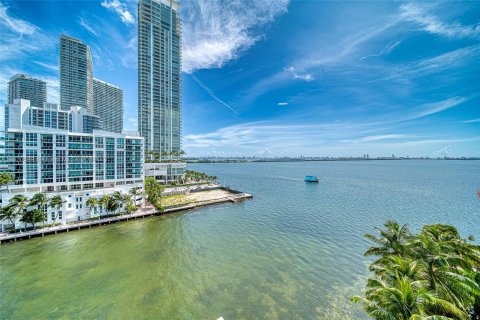 Copropriété à vendre à Miami, Floride: 2 chambres, 127.18 m2 № 1242075 - photo 27