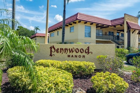 Condo in Clearwater, Florida, 1 bedroom  № 1363795 - photo 1