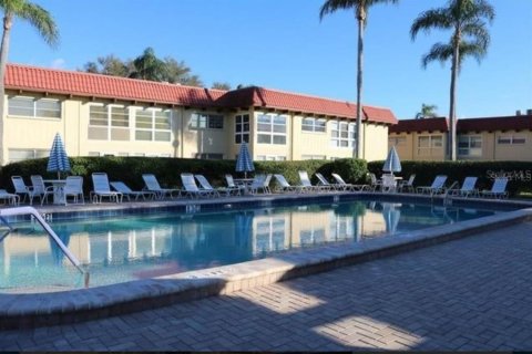 Condominio en venta en Clearwater, Florida, 1 dormitorio, 58.25 m2 № 1363795 - foto 10