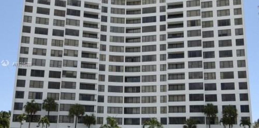 Condo à Hollywood, Floride, 1 chambre  № 5926