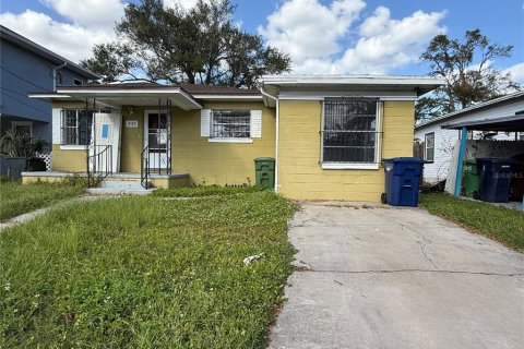 House in Tampa, Florida 2 bedrooms, 99.41 sq.m. № 1425014 - photo 2