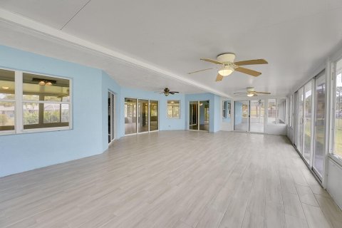 Casa en venta en Loxahatchee Groves, Florida, 4 dormitorios, 205.13 m2 № 1103258 - foto 18