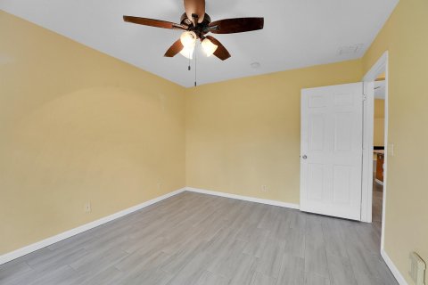 Casa en venta en Loxahatchee Groves, Florida, 4 dormitorios, 205.13 m2 № 1103258 - foto 29