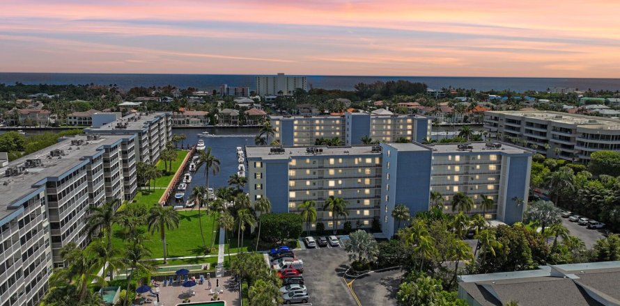 Condo à Delray Beach, Floride, 2 chambres  № 1103257