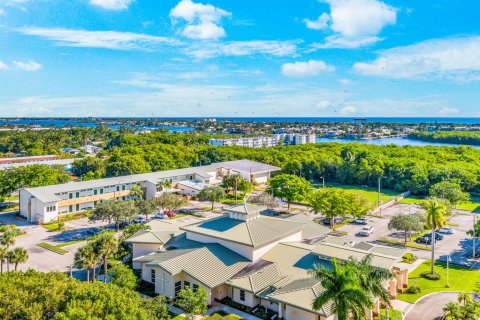 Copropriété à vendre à Boynton Beach, Floride: 2 chambres, 110.09 m2 № 1104592 - photo 10