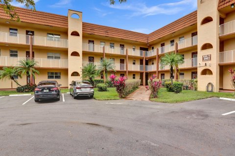 Condominio en venta en Sunrise, Florida, 1 dormitorio, 65.03 m2 № 927879 - foto 3