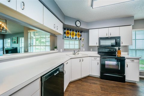 Copropriété à vendre à New Port Richey, Floride: 2 chambres, 117.61 m2 № 1275313 - photo 16