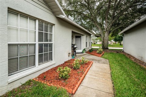 Condo in New Port Richey, Florida, 2 bedrooms  № 1275313 - photo 6