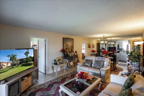 Condo in Stuart, Florida, 2 bedrooms  № 922273 - photo 21