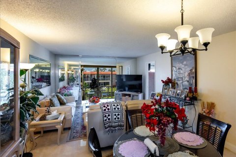 Condominio en venta en Stuart, Florida, 2 dormitorios, 83.05 m2 № 922273 - foto 22