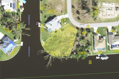 Terreno en venta en Port Charlotte, Florida № 1333785 - foto 1